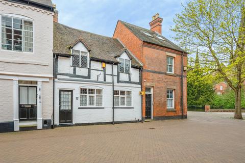 3 bed property, in Dam Street, £650,000