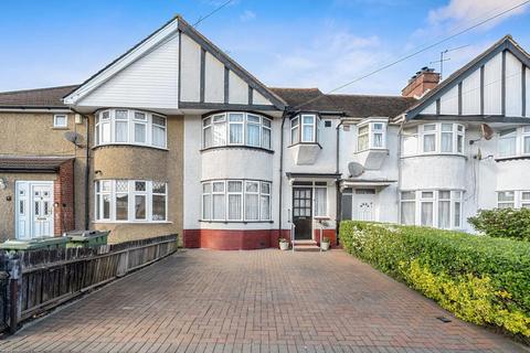 3 bed property, in Dryden Road, £500,000
