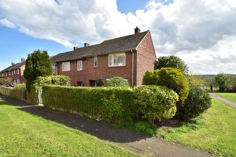 2 bed property, in Acton Dene, £69,950