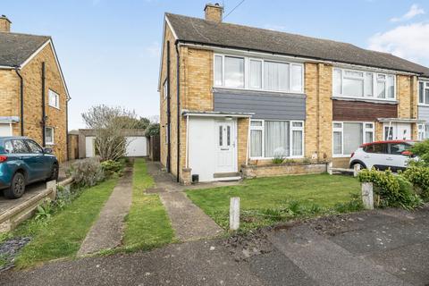 3 bed property, in Medway Meadows, £350,000