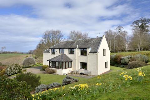 5 bed property, in Gifford, £775,000