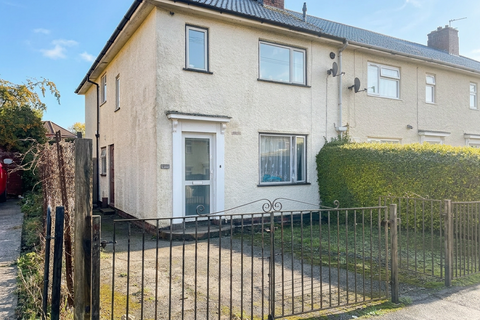 4 bed property, in Camborne Road, £365,000
