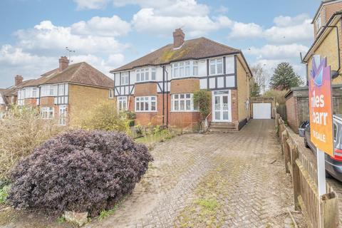 3 bed property, in Bramley Avenue, £360,000