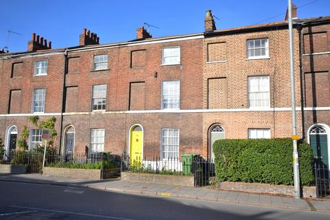 4 bed property, in London Road, £194,995
