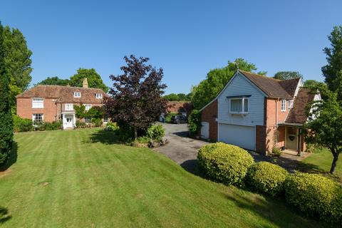 6 bed property, in Ashford Road, £1,100,000
