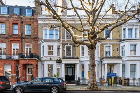 6 bed property, in Philbeach Gardens, £2,700,000