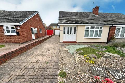 2 bed property, in Mainsforth Drive, £110,000