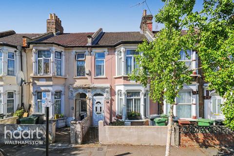3 bed property, in Rosebank Grove, £625,000