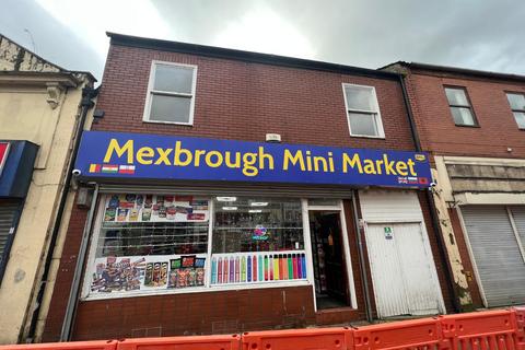 2 bed property, in 65 High Street, £80,000