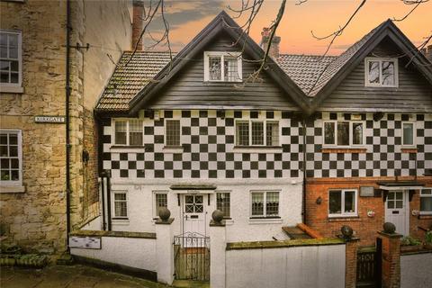 4 bed property, in Water Bag Bank, £425,000