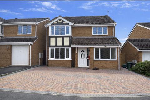 4 bed property, in The Worthys, £525,000