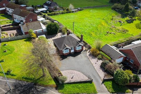 2 bed property, in Froghall Road, £275,000
