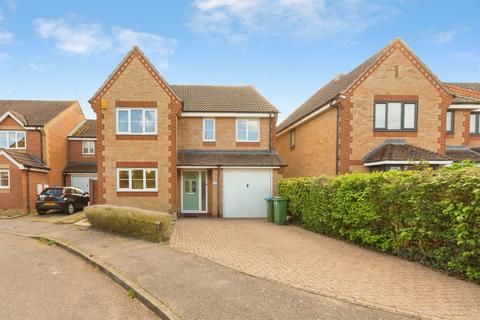 4 bed property, in Hinds Way, £485,000