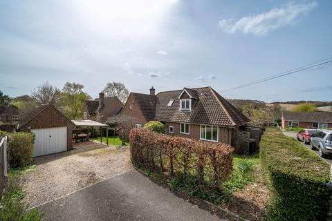 3 bed property, in Stevens Green, £635,000