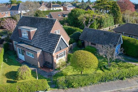 3 bed property, in Herne Gardens, £525,000
