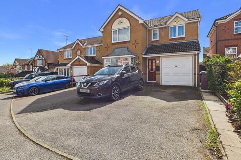 4 bed property, in Edale Drive, £310,000