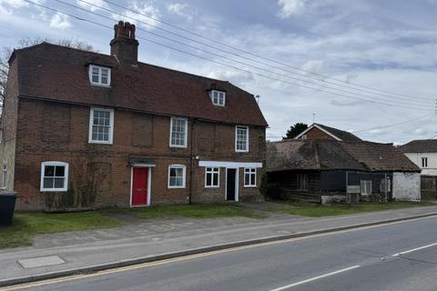 4 bed property, in Forge House, £525,000