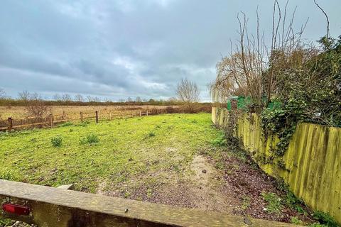 Studio, in Land North Side Of Innisfree, £75,000