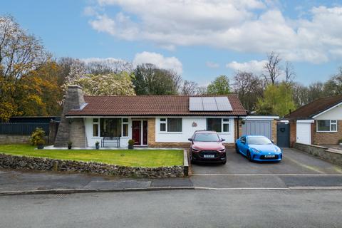 3 bed property, in Spring Road, £425,000