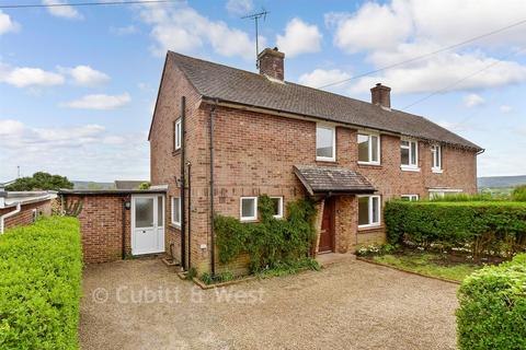 3 bed property, in Brookview South, £375,000