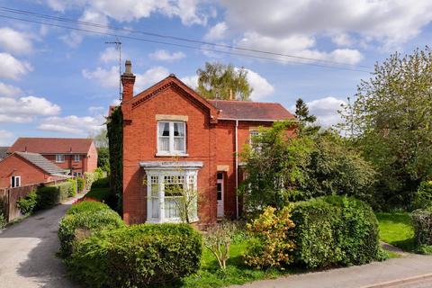 4 bed property, in Willington Road, £249,950