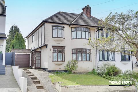 4 bed property, in Felstead Road, £680,000