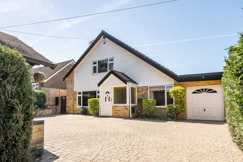 4 bed property, in Kenley Lane, £925,000