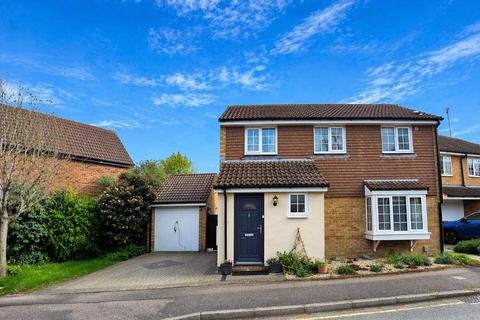 3 bed property, in Linacres, £375,000