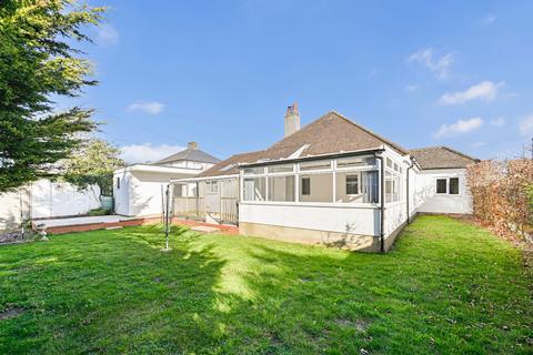 4 bed property, in Dymchurch Road, £480,000