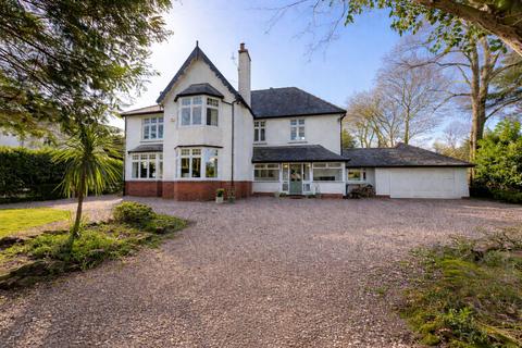 4 bed property, in Mill Lane, £1,000,000