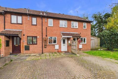 2 bed property, in Sunderland Court, £220,000