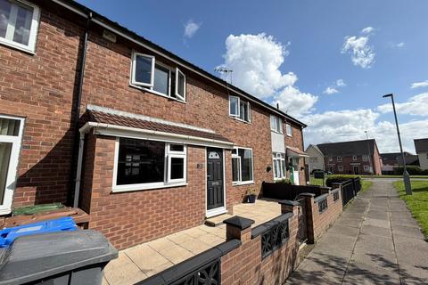 3 bed property, in Pudding Lane, £200,000