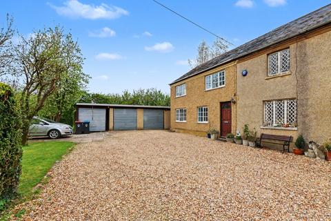 4 bed property, in Newport Road, £550,000