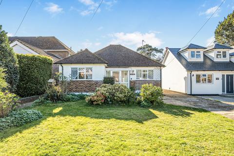 2 bed property, in Westerham Road, £650,000