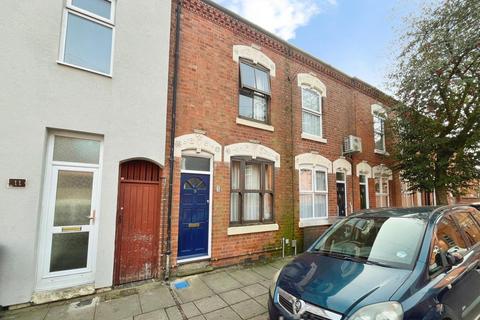 2 bed property, in Twycross Street, £150,000