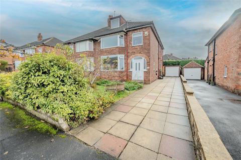 4 bed property, in Buckstone Way, £415,000