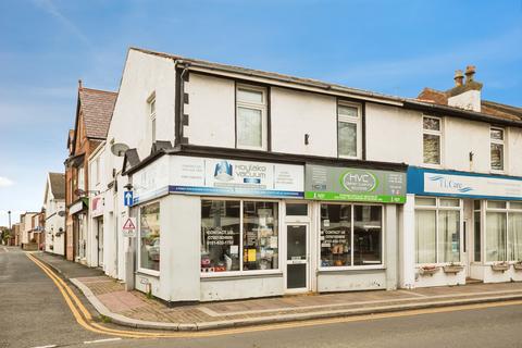2 bed property, in Market Street, £235,000