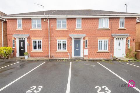 3 bed property, in The Feathers, £190,000