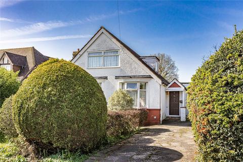 4 bed property, in King James Avenue, £795,000