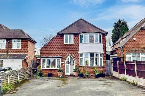 3 bed property, in Hemlingford Road, £390,000