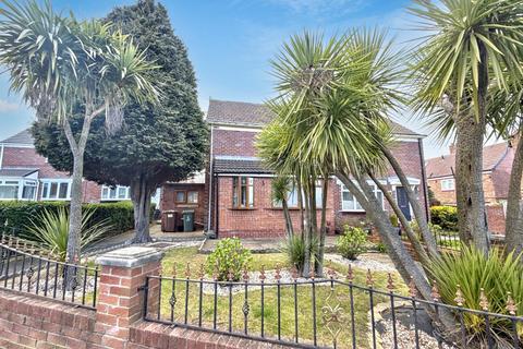 2 bed property, in Rosemary Road, £89,000