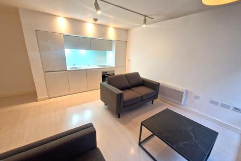 2 bed property, in Manor Mills, £180,000