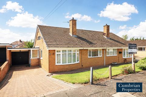 2 bed property, in Beck Close, £200,000