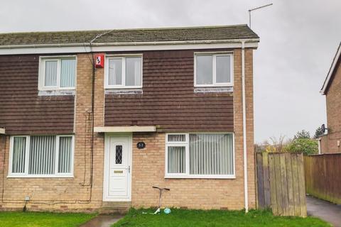 3 bed property, in Tweed Avenue, £115,000