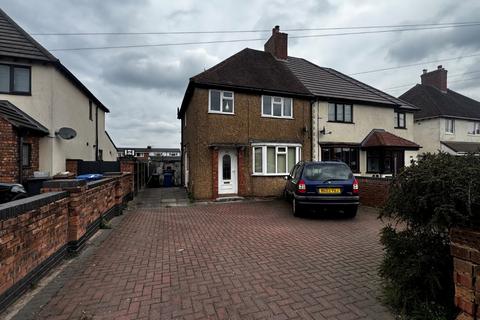 2 bed property, in Cannock Road, £190,000