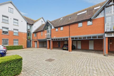 3 bed property, in Holman Mews, £395,000