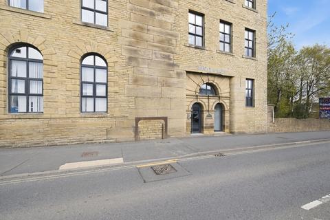 1 bed property, in Pellon Lane, £50,000