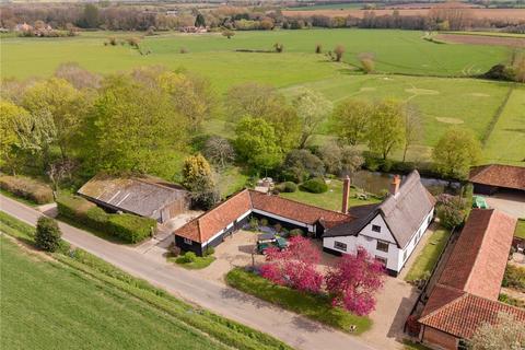 5 bed property, in Low Common, £1,200,000