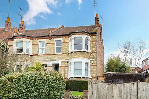 2 bed property, in Longmore Avenue, £375,000