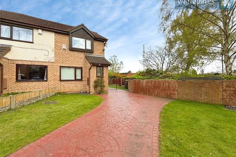 2 bed property, in Halstonwood Close, £190,000